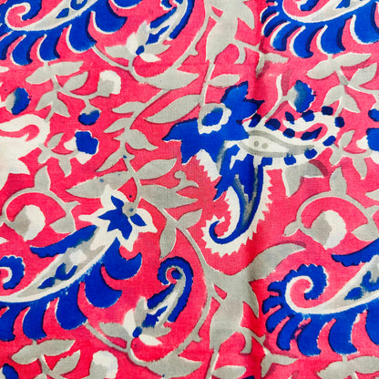 Colorful Cotton scarf with a pattern