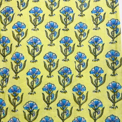 Green Cotton scarf with blue floral pattern and tassels