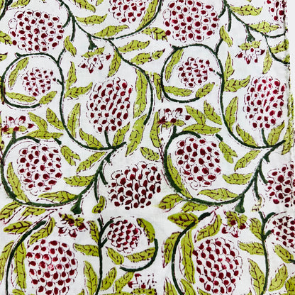 Cotton Scarf with floral pattern