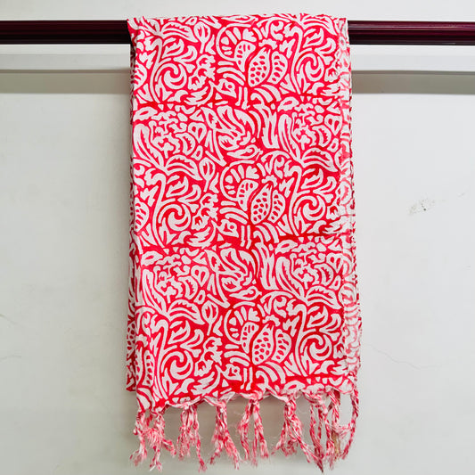 Red and white patterned scarf 