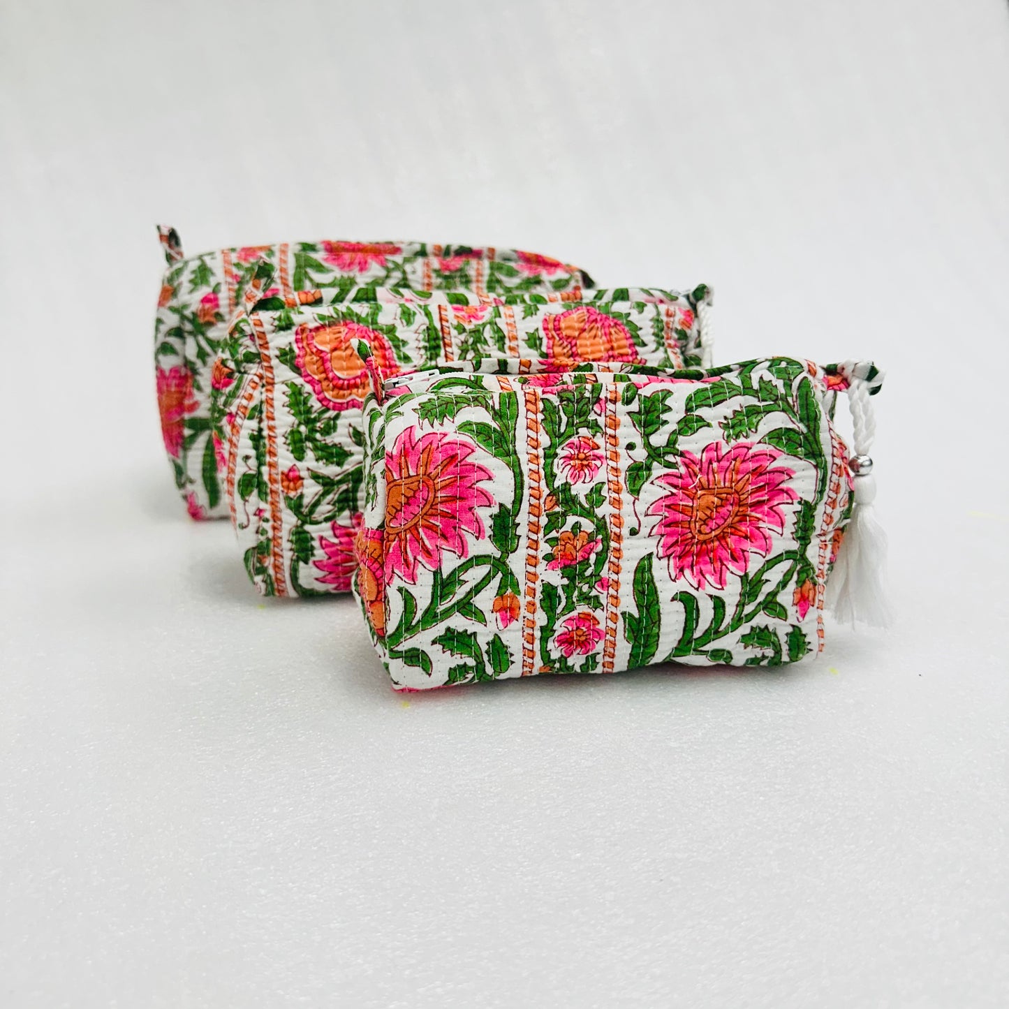 Floral green and pink travel Organizer Pouch, Cosmetic Bags, Toiletry Kit
