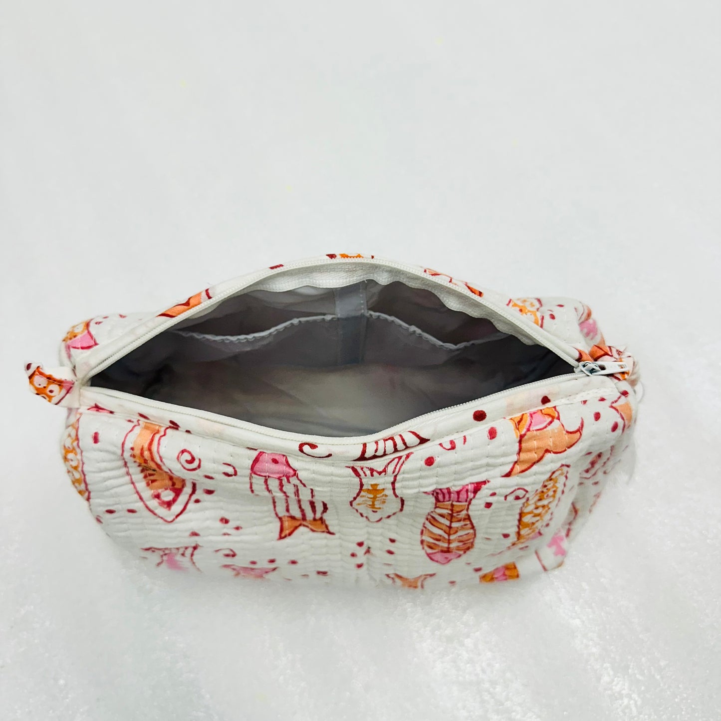 Red fish patterns Travel Organizer Pouch, Cosmetic Bags, Toiletry Kit