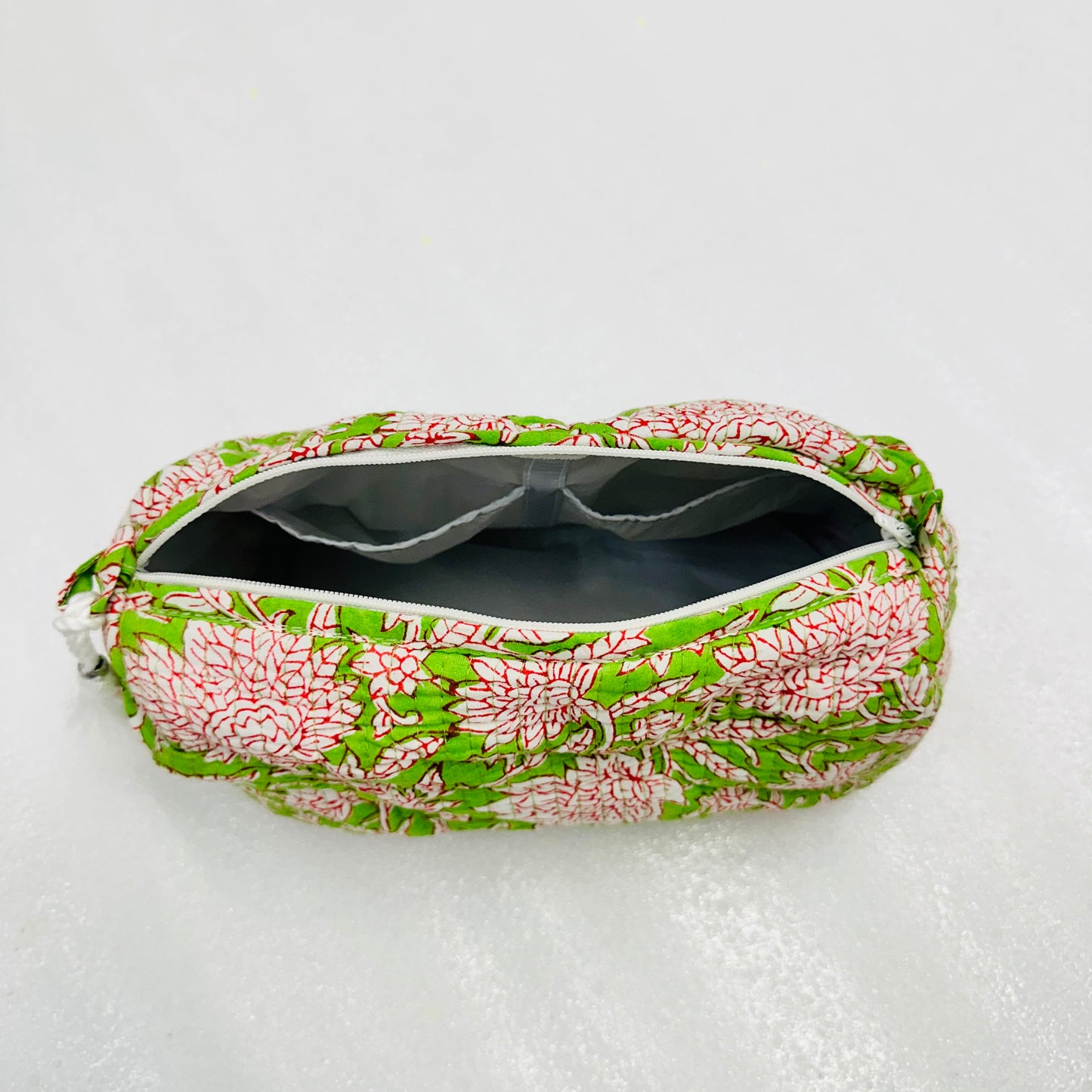 Green Floral Print Travel Organizer Pouch, Cosmetic Bags, Toiletry Kit
