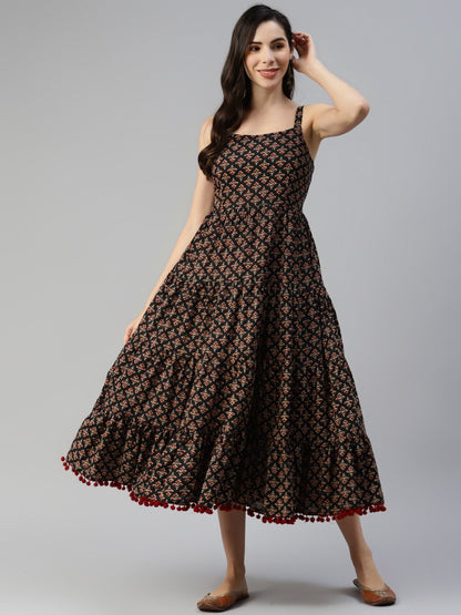 Long Dress with Black Floral Print and Shoulder Straps